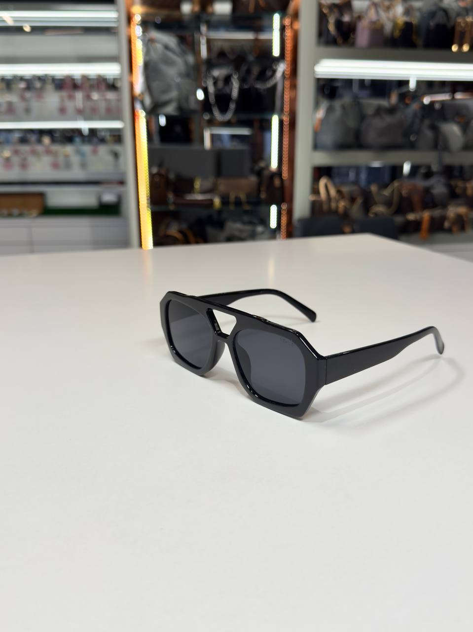 Prada - P04