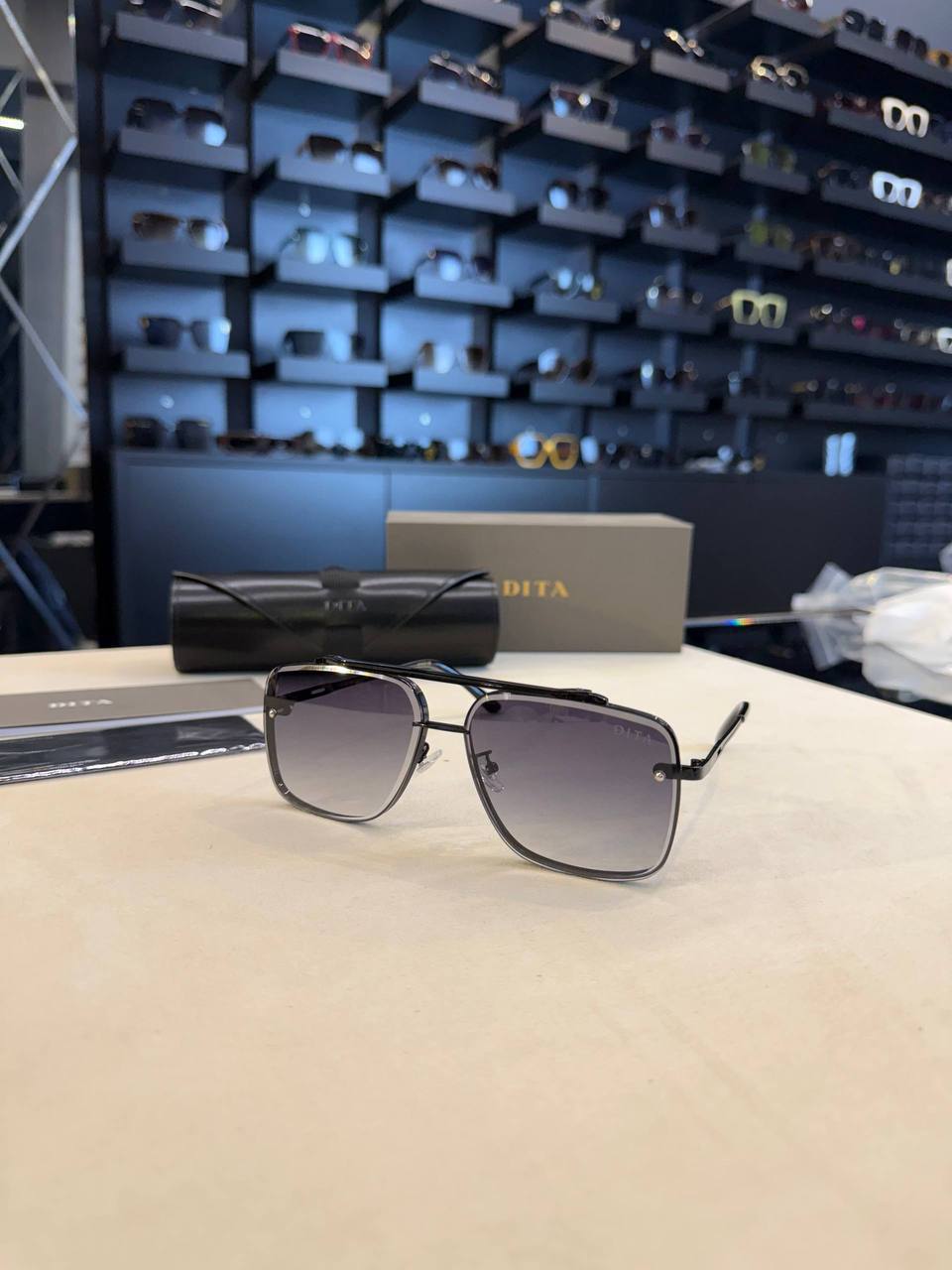 Dita- DT02