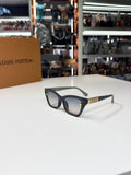 Louis Vuitton - L01