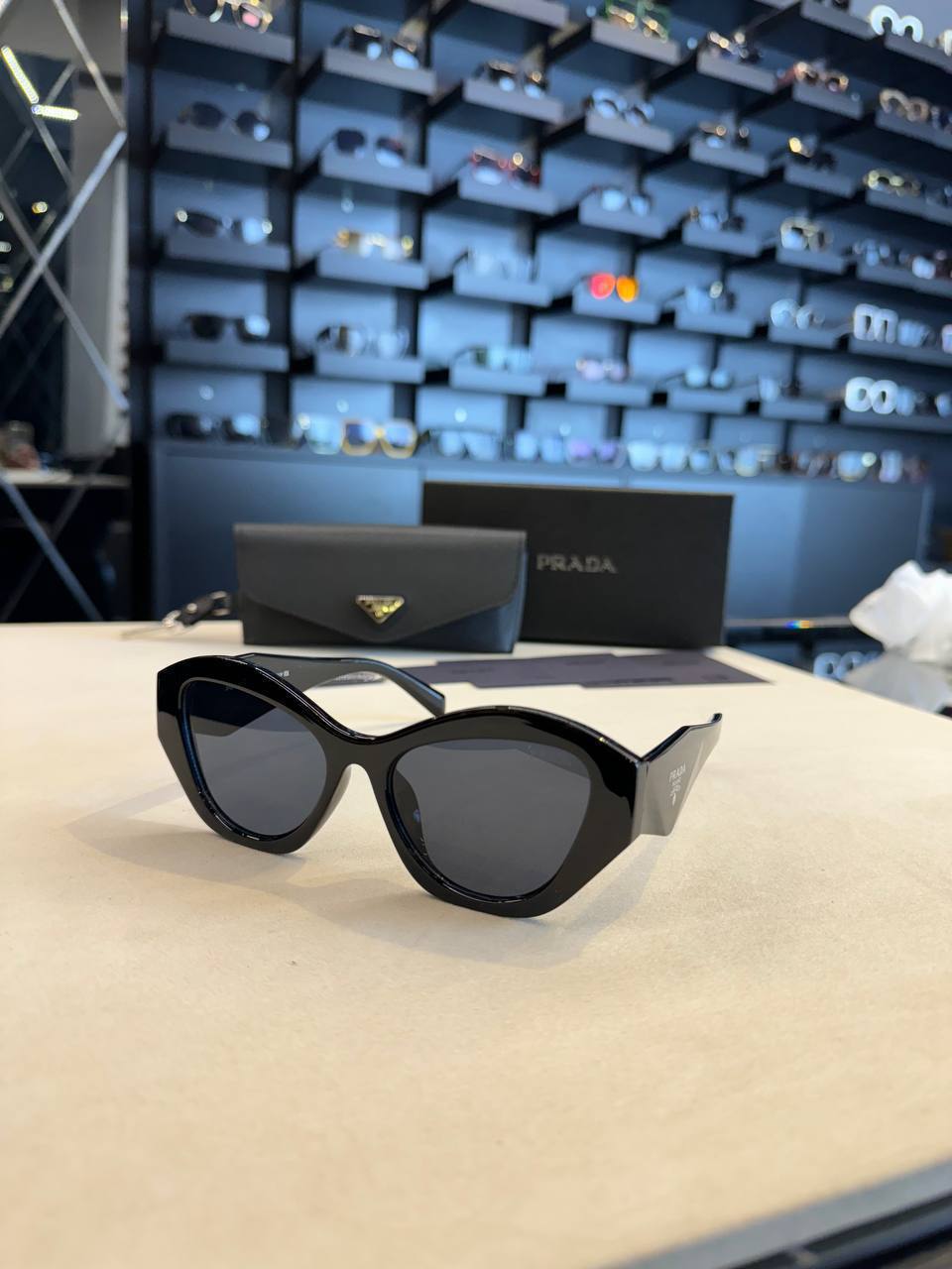 Prada - PD19