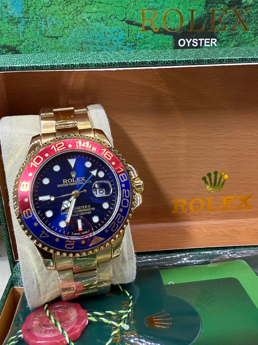 GMT master II 40mm gold red blue